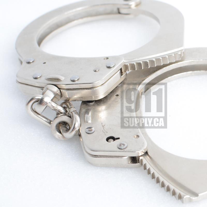 Smith &amp; Wesson Handcuff Model 1-1 Nickel |350132| 911supply.ca