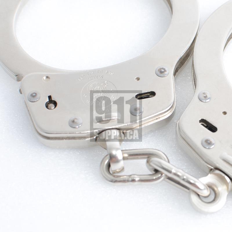 Smith &amp; Wesson Handcuff Model 100 Nickel |350103| 911supply.ca