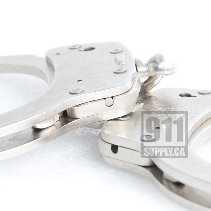 Smith &amp; Wesson Handcuff Model 100P Nickel |350135| 911supply.ca