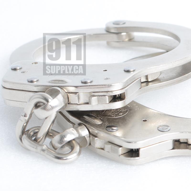 Smith and Wesson Handcuff Model 100-1 M&amp;P Nickel |350122| 911supply.ca